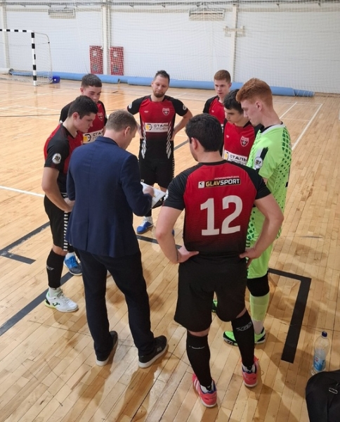❤️🖤 ФХНН-2 - АКАДЕМИЯ - 3:1 (1:0)

Гол: 1:0 - Игошин 8, 1:1 - Кузнецов 30, 2:1 -..
