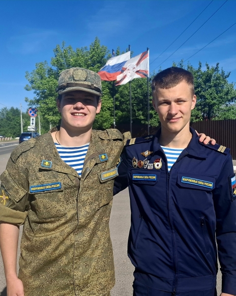 🌍 ФИЛИПП ВОЙТОВ И АНДРЕЙ ЖИЖОВ ЗАВЕРШИЛИ СЛУЖБУ В АРМИИ И ГОТОВЫ..